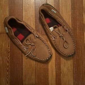 LL Bean men’s slippers